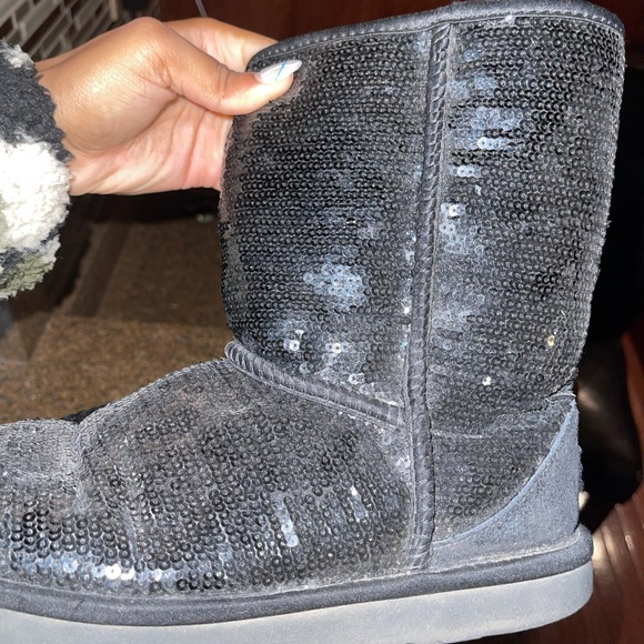 BLACK shimmery UGG BOOTS - Picture 10 of 12